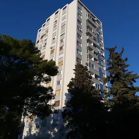 Matilda Apartment Split